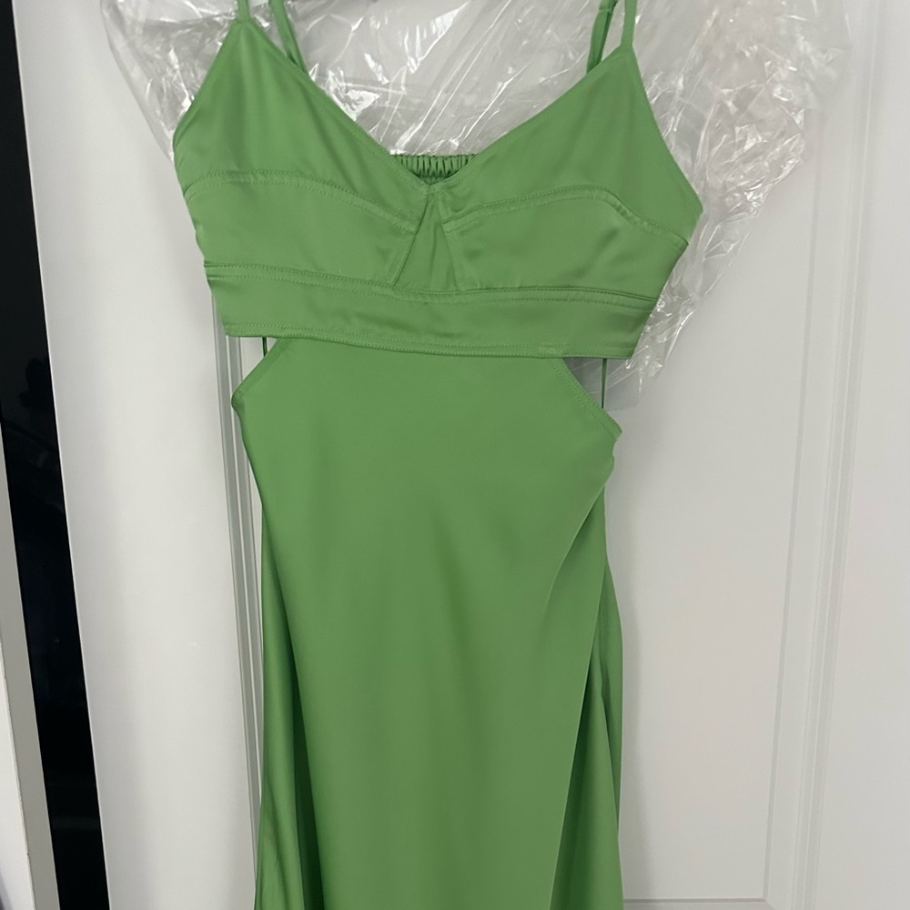 Vici One Shoulder Green Dress - Picture 3 of 8